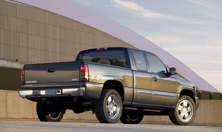  GMC Sierra 2003 года  (фото 9 из 31)
